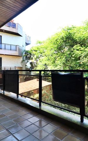 Apartamento à venda com 146m², 3 quartos e 2 vagasVaranda