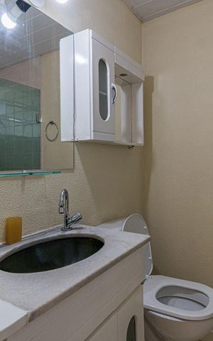 Apartamento à venda com 61m², 2 quartos e 1 vaga Apartamento à venda com 61m², 2 quartos e 1 vagaBanheiro