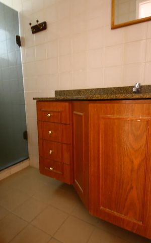 Apartamento à venda com 159m², 3 quartos e 2 vagasBanheiro