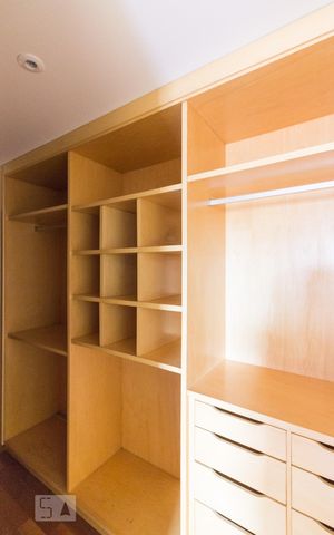 Apartamento para alugar com 130m², 3 quartos e 3 vagasCloset
