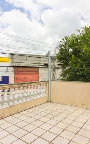Casa à venda com 150m², 2 quartos e 2 vagasTerraço