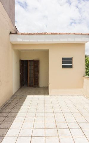 Casa à venda com 150m², 2 quartos e 2 vagasTerraço Suite
