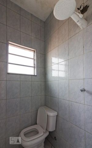 Casa à venda com 150m², 2 quartos e 2 vagasBanheiro