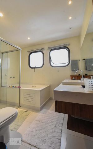 Apartamento para alugar com 320m², 3 quartos e 4 vagasBanheiro Suíte 01