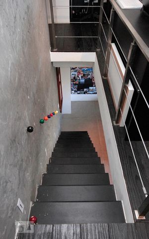 Apartamento para alugar com 105m², 1 quarto e 2 vagasEscada