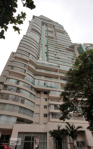 Apartamento para alugar com 105m², 1 quarto e 2 vagasFachada