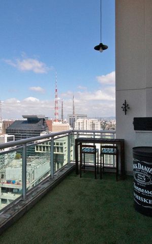 Apartamento para alugar com 105m², 1 quarto e 2 vagasVaranda