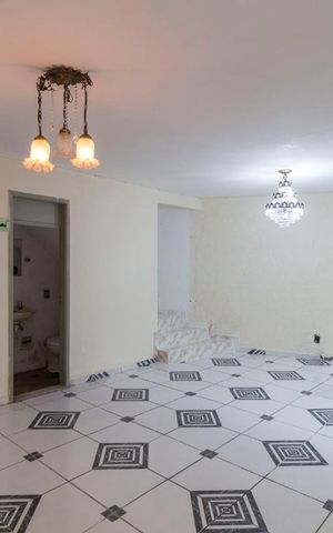 Casa à venda com 115m², 4 quartos e 3 vagasSala
