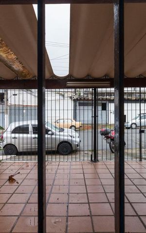 Casa à venda com 115m², 4 quartos e 3 vagasVista