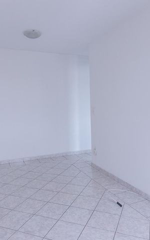 Apartamento à venda com 60m², 2 quartos e 1 vaga Apartamento à venda com 60m², 2 quartos e 1 vagaSala