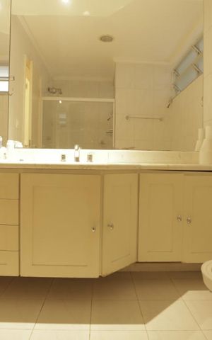 Apartamento à venda com 110m², 2 quartos e sem vagaBanheiro