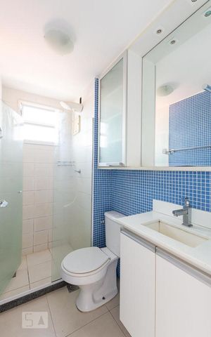 Apartamento para alugar com 66m², 2 quartos e 1 vagaBanheiro Social