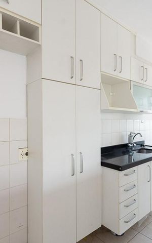 Apartamento para alugar com 66m², 2 quartos e 1 vagaCozinha 