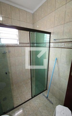 Casa à venda com 150m², 3 quartos e 1 vagaBanheiro