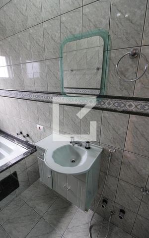 Casa à venda com 150m², 3 quartos e 1 vagaBanheiro suite