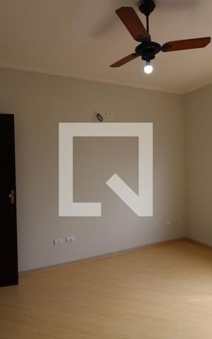 Casa à venda com 150m², 3 quartos e 1 vagaSuite