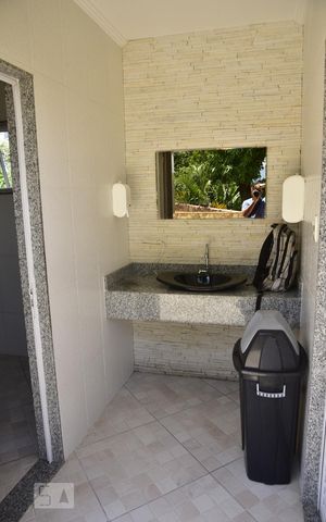 Casa à venda com 900m², 3 quartos e 5 vagasBanheiro Área da Piscina