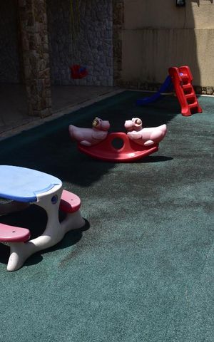 Casa à venda com 900m², 3 quartos e 5 vagasÁrea Comum - Playground