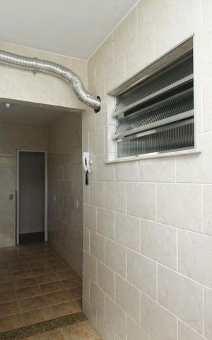Apartamento à venda com 70m², 2 quartos e 1 vagaÁrea de Serviço