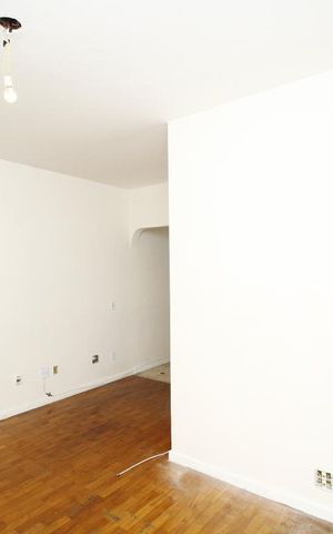 Apartamento à venda com 70m², 2 quartos e 1 vagaSala