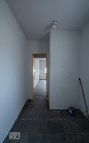 Casa à venda com 174m², 3 quartos e 2 vagas Casa à venda com 174m², 3 quartos e 2 vagasQuarto de Serviço