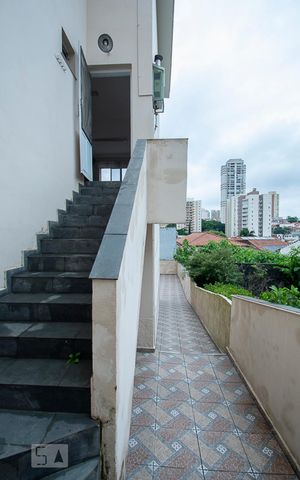 Casa à venda com 174m², 3 quartos e 2 vagas Casa à venda com 174m², 3 quartos e 2 vagasÁrea Externa