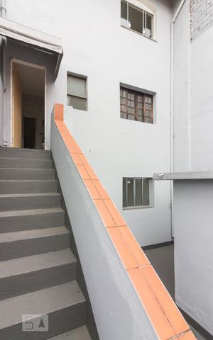 Casa para alugar com 50m², 1 quarto e sem vagaEntrada