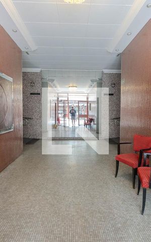 Apartamento à venda com 134m², 2 quartos e sem vaga Apartamento à venda com 134m², 2 quartos e sem vagaHall de entrada