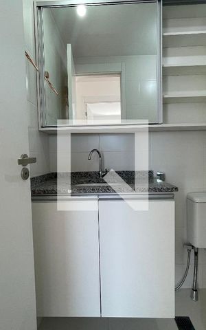 Apartamento à venda com 60m², 2 quartos e 1 vaga Apartamento à venda com 60m², 2 quartos e 1 vagaBanheiro