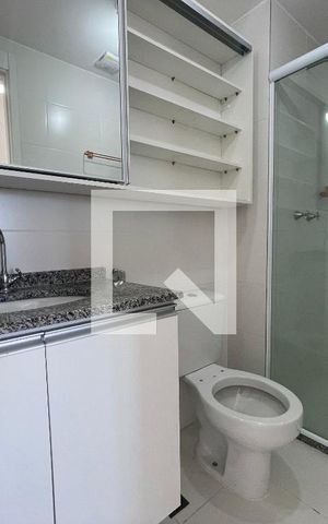 Apartamento à venda com 60m², 2 quartos e 1 vaga Apartamento à venda com 60m², 2 quartos e 1 vagaBanheiro