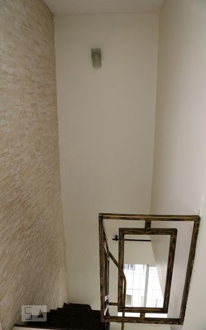 Apartamento à venda com 90m², 3 quartos e 1 vagaEscada