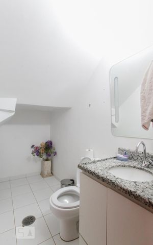 Casa à venda com 270m², 4 quartos e 1 vagaLavabo