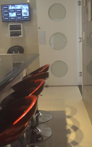 Casa à venda com 325m², 4 quartos e 2 vagasCozinha - Detalhe
