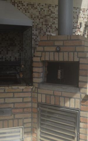 Casa à venda com 325m², 4 quartos e 2 vagasChurrasqueira