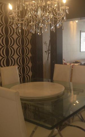 Casa à venda com 325m², 4 quartos e 2 vagasSala de Jantar 