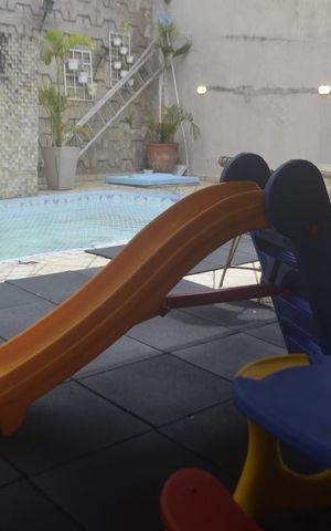 Casa à venda com 325m², 4 quartos e 2 vagasPlaygroud