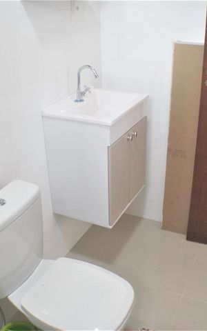Casa para alugar com 105m², 3 quartos e 1 vaga Casa para alugar com 105m², 3 quartos e 1 vagaDetalhe do Banheiro da Suíte