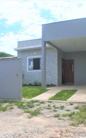 Casa para alugar com 105m², 3 quartos e 1 vaga Casa para alugar com 105m², 3 quartos e 1 vagaFachada