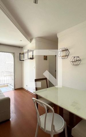 Apartamento para alugar com 63m², 2 quartos e 1 vaga Apartamento para alugar com 63m², 2 quartos e 1 vagaSala