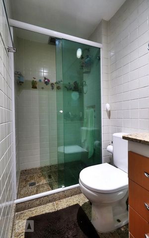 Apartamento à venda com 185m², 3 quartos e 4 vagasBanheiro da Suíte 3