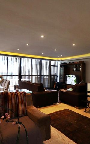 Apartamento à venda com 185m², 3 quartos e 4 vagasSala