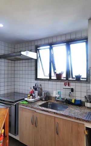 Apartamento à venda com 185m², 3 quartos e 4 vagasCozinha