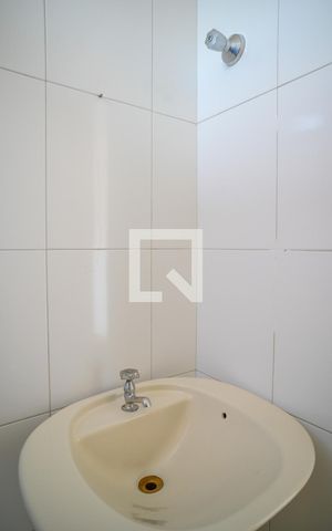 Apartamento para alugar com 60m², 2 quartos e 1 vaga Apartamento para alugar com 60m², 2 quartos e 1 vagaBanheiro