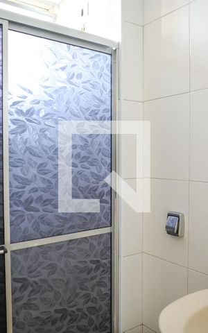 Apartamento para alugar com 60m², 2 quartos e 1 vaga Apartamento para alugar com 60m², 2 quartos e 1 vagaBanheiro