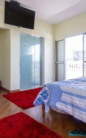 Casa à venda com 528m², 3 quartos e 8 vagasQuarto 1 - Suite