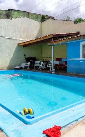 Casa à venda com 528m², 3 quartos e 8 vagasPiscina