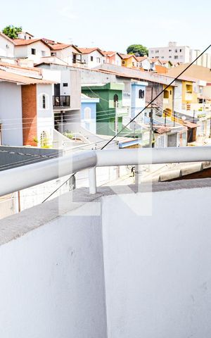 Casa para alugar com 285m², 3 quartos e 6 vagas Casa para alugar com 285m², 3 quartos e 6 vagasSacada Quarto