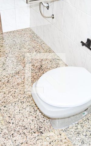 Casa para alugar com 285m², 3 quartos e 6 vagas Casa para alugar com 285m², 3 quartos e 6 vagasBanheiro