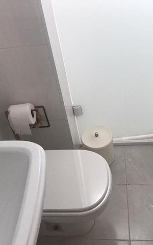 Apartamento à venda com 70m², 2 quartos e 2 vagas Apartamento à venda com 70m², 2 quartos e 2 vagasBanheiro