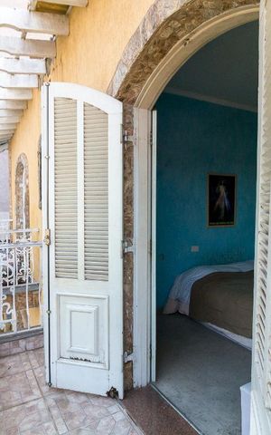 Casa à venda com 750m², 4 quartos e 8 vagasVaranda quarto 1